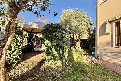 Villino a Schiera in vendita, Vicolo Brolo, Ponti sul Mincio