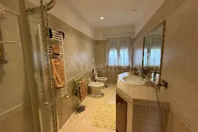 Casa in vendita, Piazza Leonardo Da Vinci, Ciampino