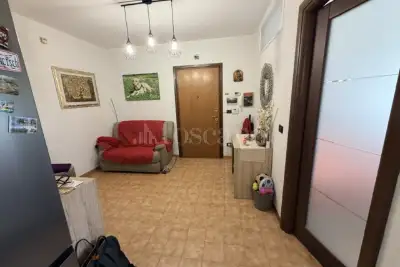 Casa in vendita, Piazzale Aldo Moro, Pomezia
