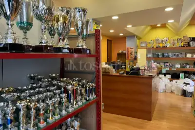 Negozio in affitto, Via Giuseppe Peano, Roma