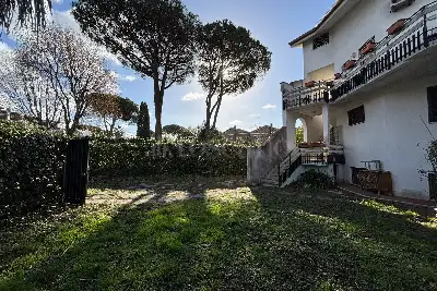 Casa in vendita, via Lisippo, Roma