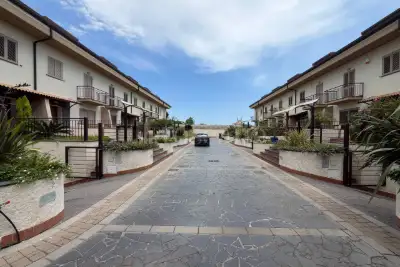 Villino a Schiera in vendita, Via Taranto, San Giovanni la Punta