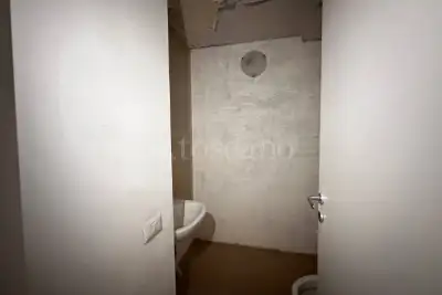 Negozio in affitto, Via Etnea, Gravina di Catania