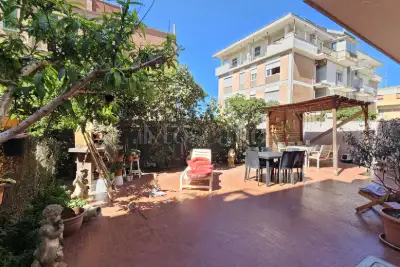 Casa in vendita, Via Germania, Pomezia
