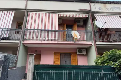 Villino a Schiera in vendita, Via Carcara, Aci Catena