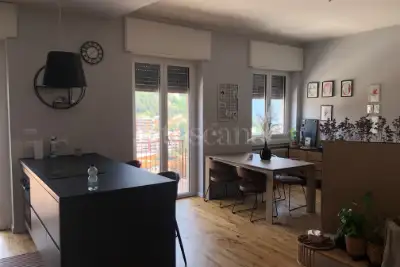 Casa in vendita, Via Cardano, Como