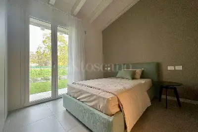 Villa in vendita, Via Montebello, Lonato del Garda