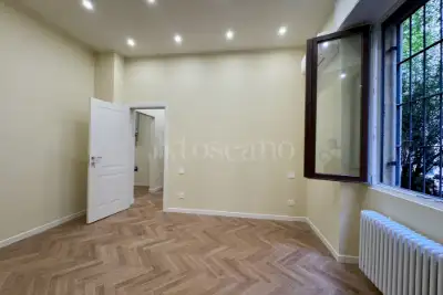 Casa in vendita, Viale Tunisia, Milano
