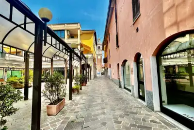 Negozio in vendita, Via dell'Assunta, Busto Arsizio