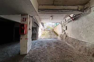 Box in vendita, Viale Croce Rossa, Palermo