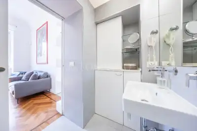 Casa in vendita, Via Castelfidardo, Roma