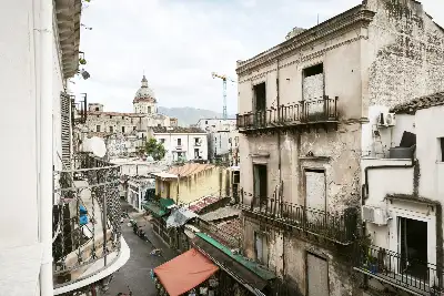 Palazzo in vendita, Via Madonna della Volta, Palermo