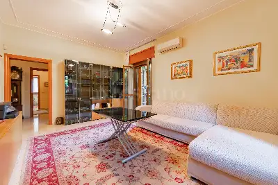 Casa in vendita, Viale Giovanni Suzzani, Milano