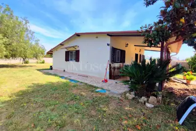 Villa in vendita, Via Teppia, Aprilia