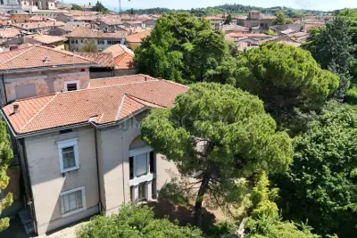 Rustico in vendita, Piazza Savoldi, Lonato del Garda