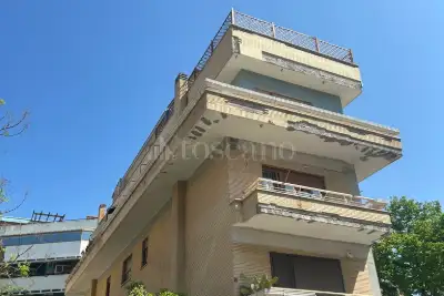 Casa in vendita, Viale del Lido, Roma