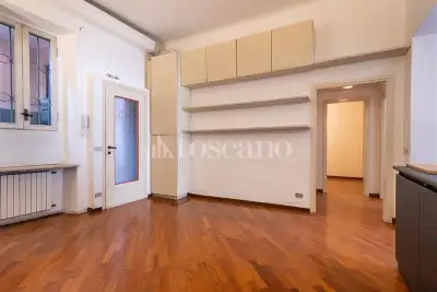 Casa in vendita, Via Pietro Maroncelli, Milano