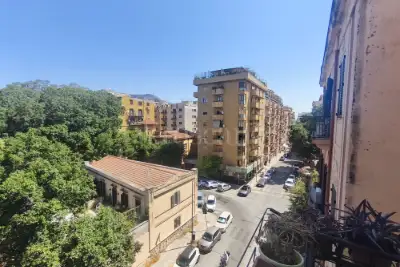Palazzo in vendita, Via Domenico Costantino, Palermo