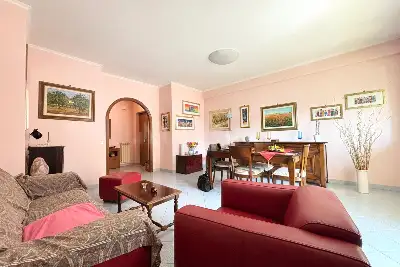 Casa in vendita, Via Carlo Avolio, Roma