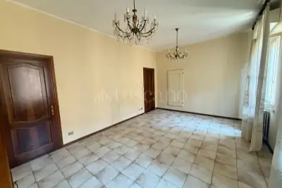 Casa in vendita, Via Palestro, Modena