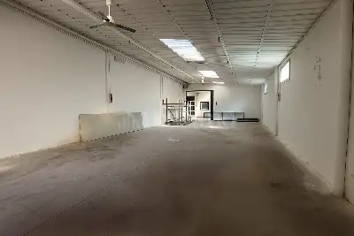 Capannone in vendita, Via Lippi, Monza