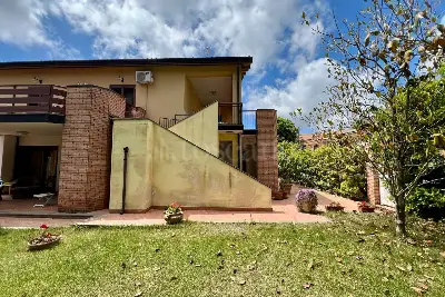 Villa Bifamiliare in vendita, Nicolosi - Ai Pini, Nicolosi