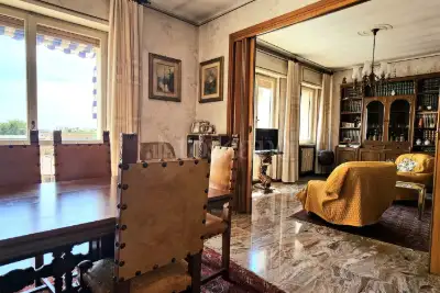 Casa in vendita, Via Montello, Brescia