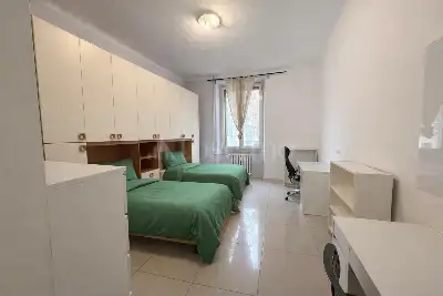 Casa in vendita, Viale Tibaldi, Milano