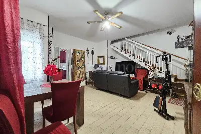 Villino a Schiera in vendita, Via dell'Orione, Pomezia