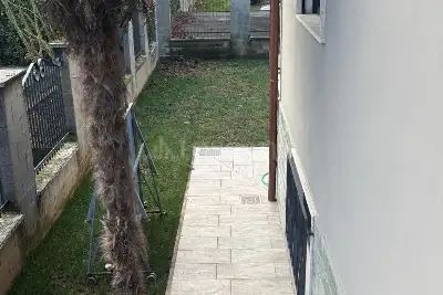 Villa in vendita, Via G. B. Busnelli, Saronno