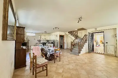 Villa in vendita, Via Dei Glicini , Ladispoli