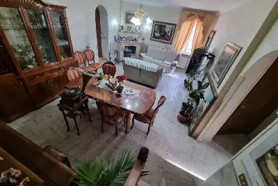 Villa Bifamiliare in vendita, Via Pedavena, Roma