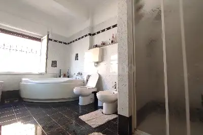 Casa in vendita, Via degli Atlantici, Roma