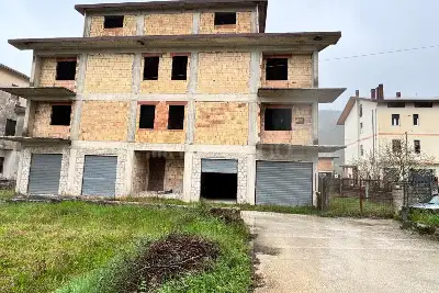 Casa Indipendente in vendita, Via Polveriera, Capistrello