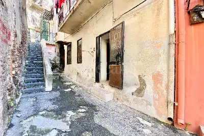 Casa Indipendente in vendita, Via Santa Sofia Bordonaro, Messina