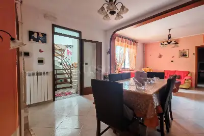 Casa Indipendente in vendita, Via Giacomo Puccini, Brindisi