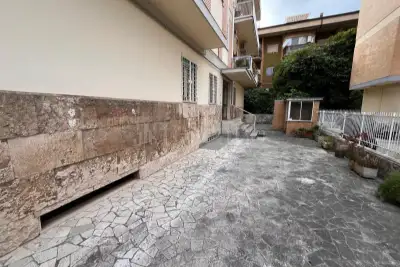 Casa in vendita, Via Lucio Cassio, Roma