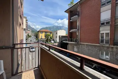 Casa in vendita, Via Francesco Petrarca, Lecco