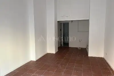 Negozio in affitto, Via Piacenza, Milano