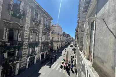 Casa in vendita, Via Giuseppe Garibaldi , Catania
