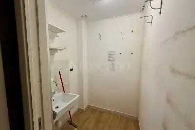 Negozio in affitto, Piazza Cola di Rienzo, Roma