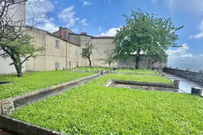 Palazzo in vendita, Via Pirro de Luca, Montefusco