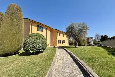 Casa in vendita, Via Lugana, Peschiera del Garda