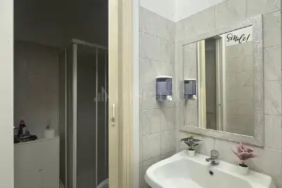 Attività Commerciale in vendita, Piazza San Giovanni Bosco, Roma