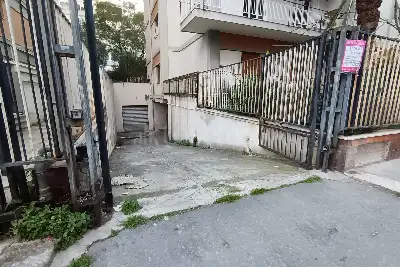 Box in vendita, via dei nebrodi, Palermo