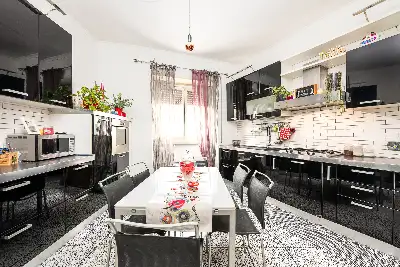 Casa in vendita, Via Giovanni da Procida, Roma