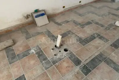 Negozio in affitto, Via Michele Garruba, Bari