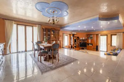 Villa in vendita, Via Aldo Moro, Provaglio d'Iseo