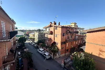 Casa in vendita, Via ponte buggianese , Roma