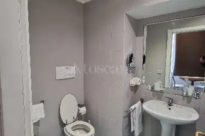 Albergo in vendita, Via Firenze, Roma